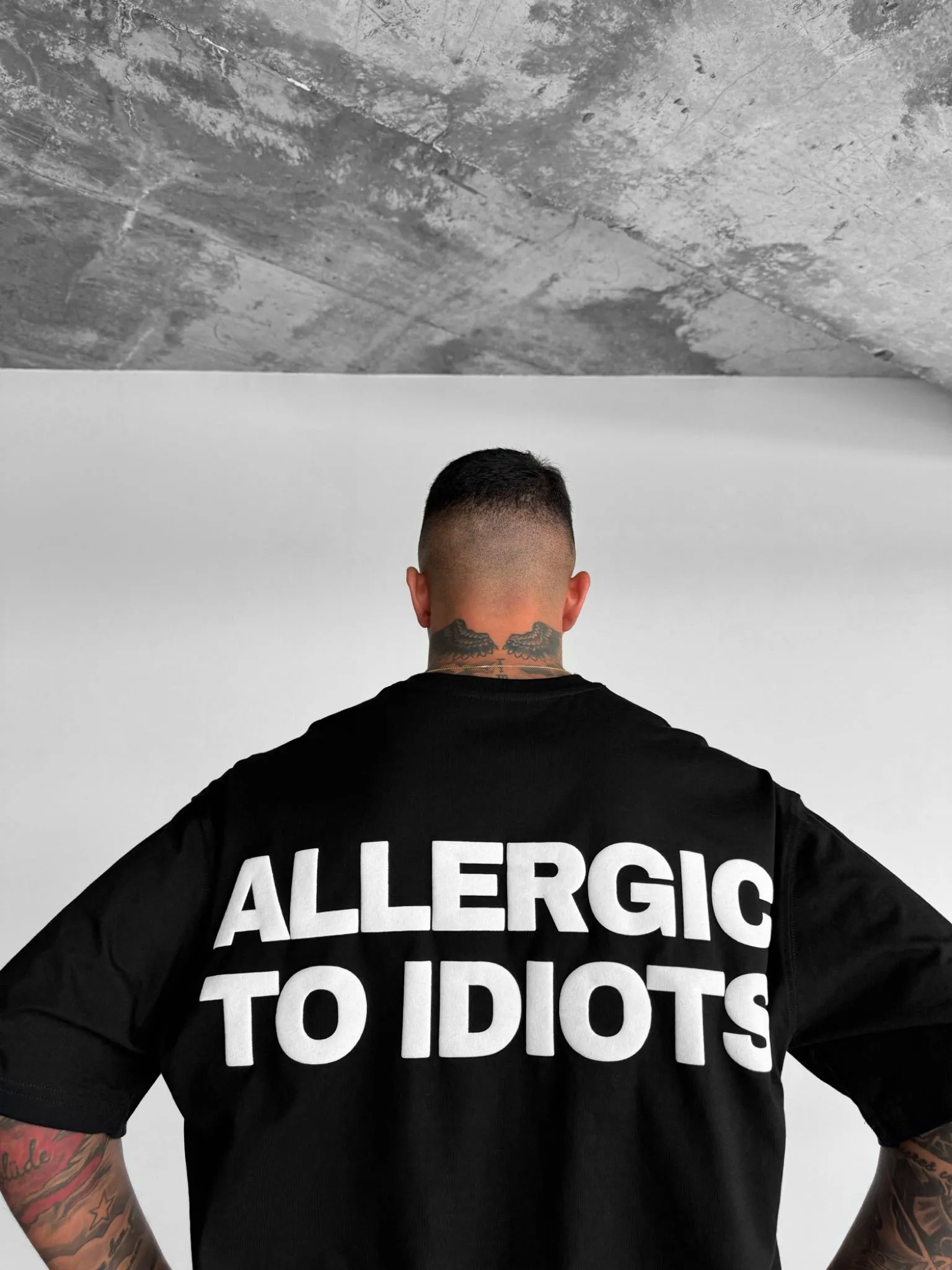 Allergic To Idiots - Black - Oversized T Shirt