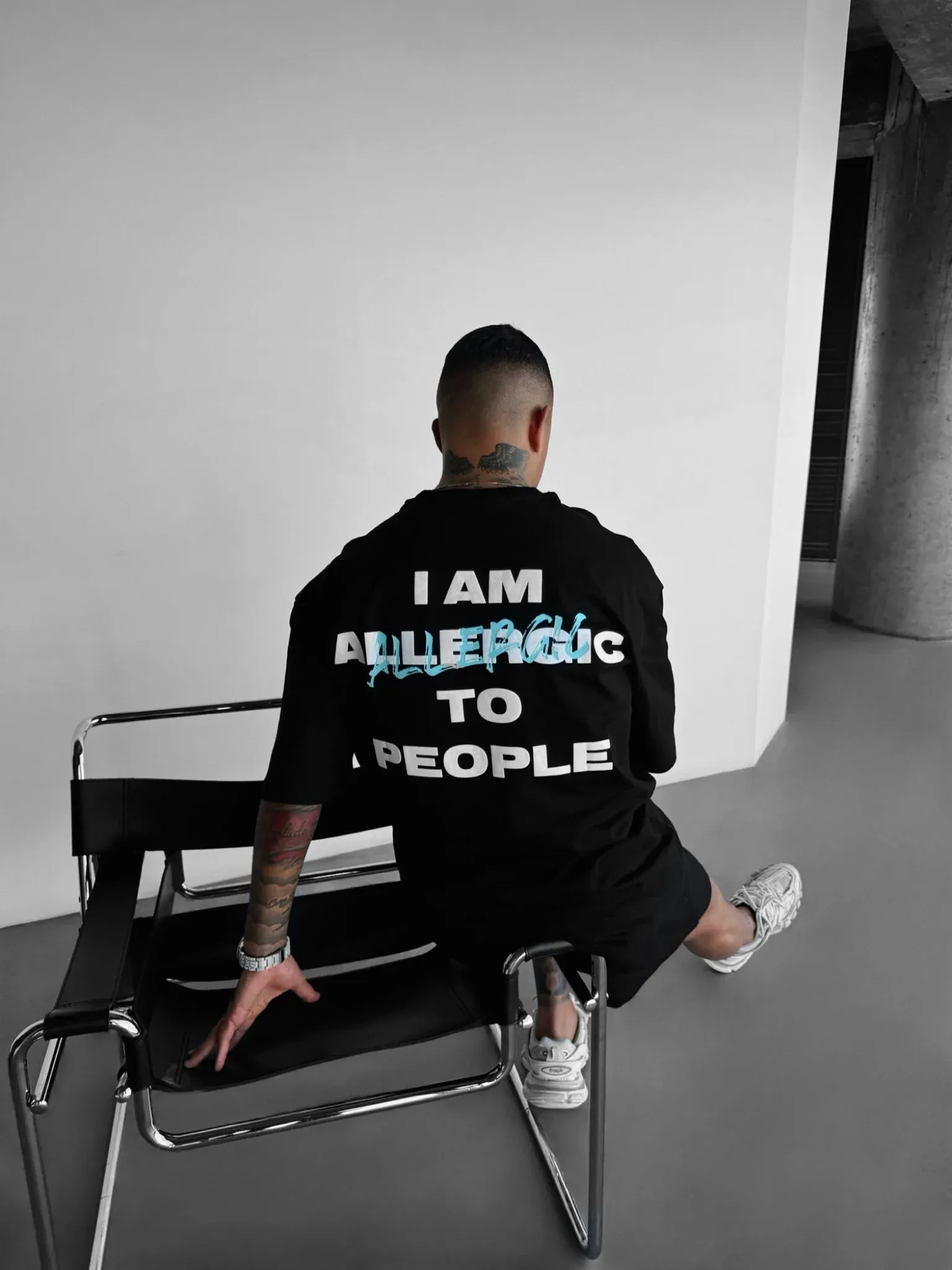 Allergic To People - Black - Gym Oversized T Shirt