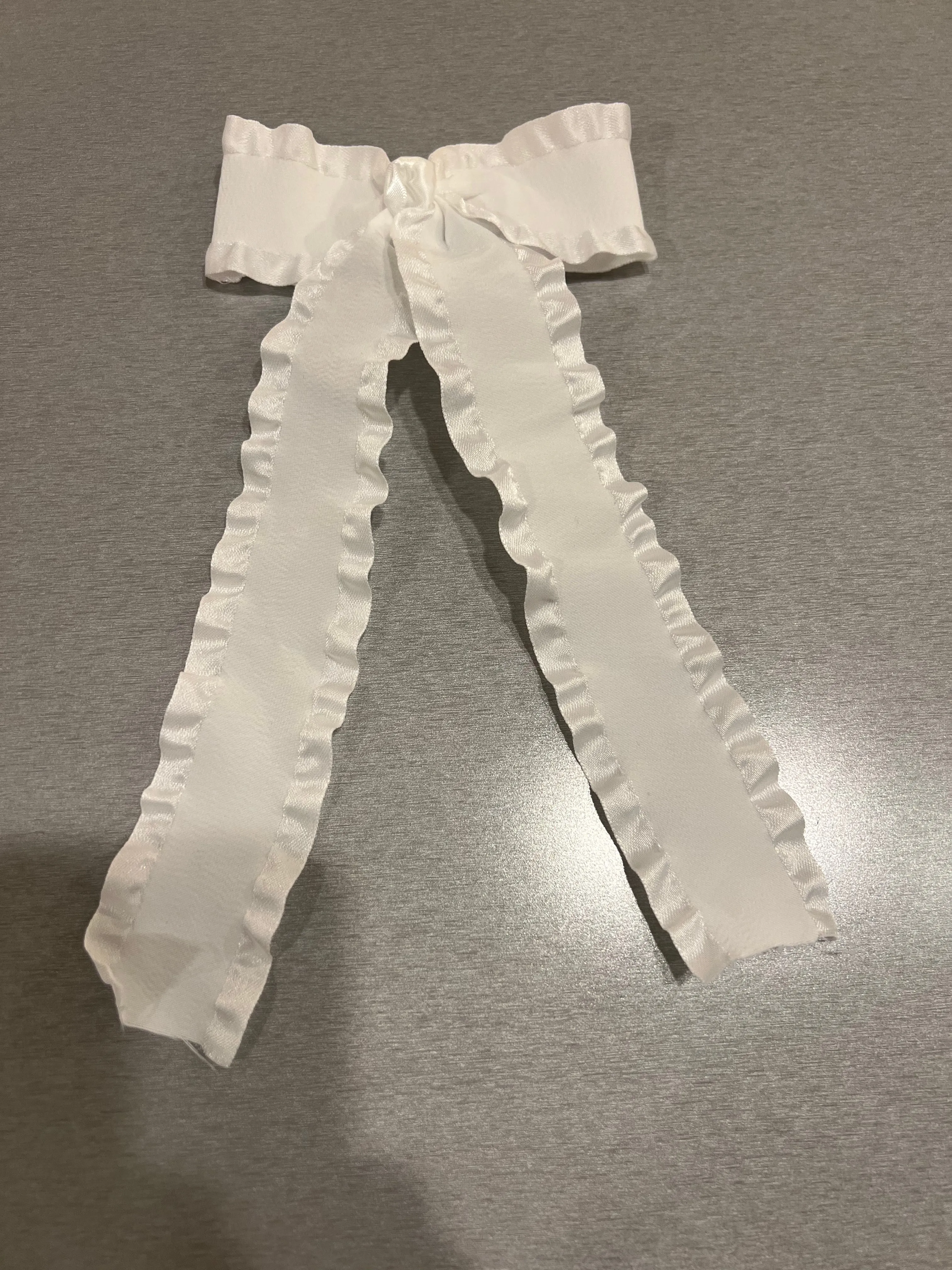 Flat Double Ruffle Bow w/ 6" Stream - Large