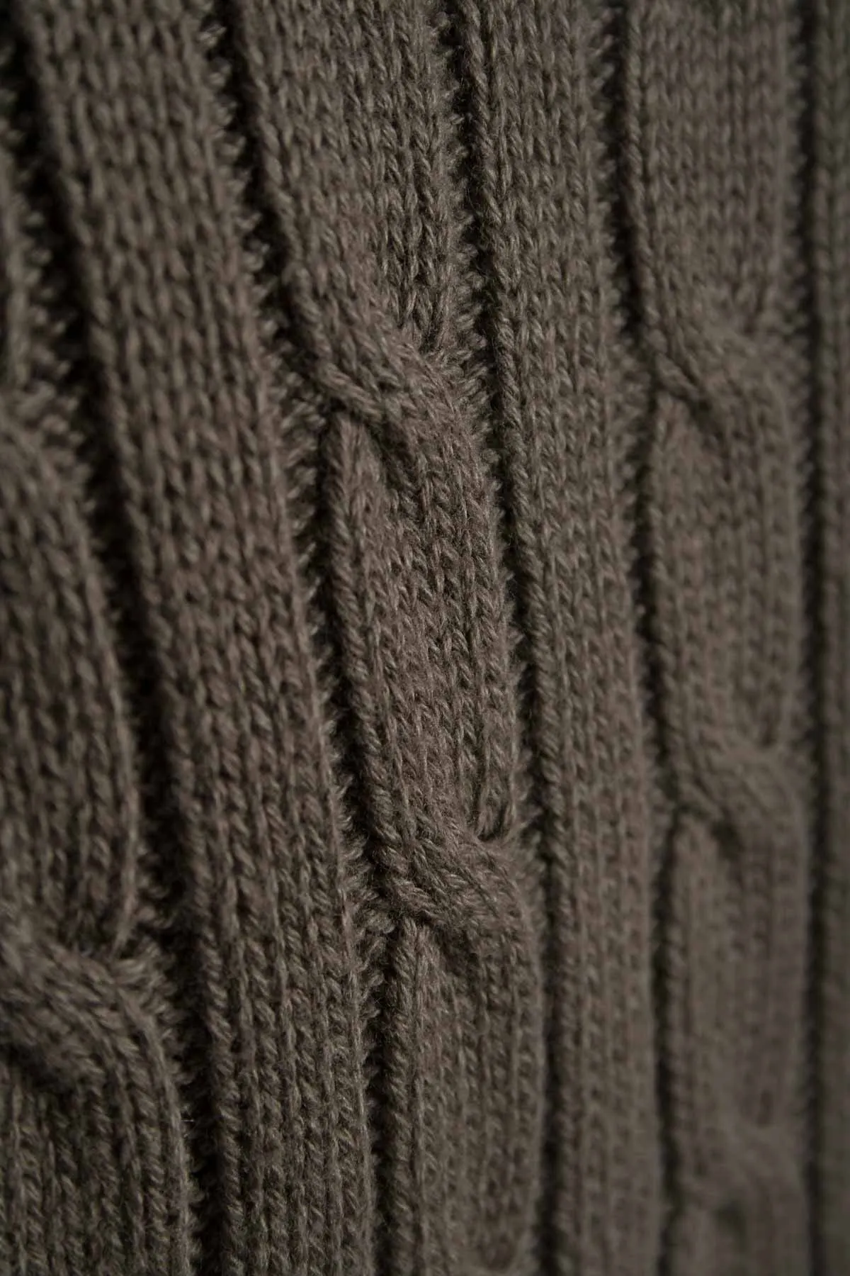 Ladies Cable Knit V Neck Jumper