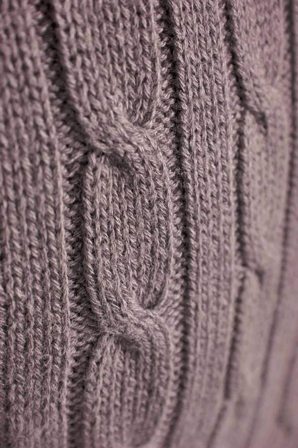 Ladies Cable Knit V Neck Jumper