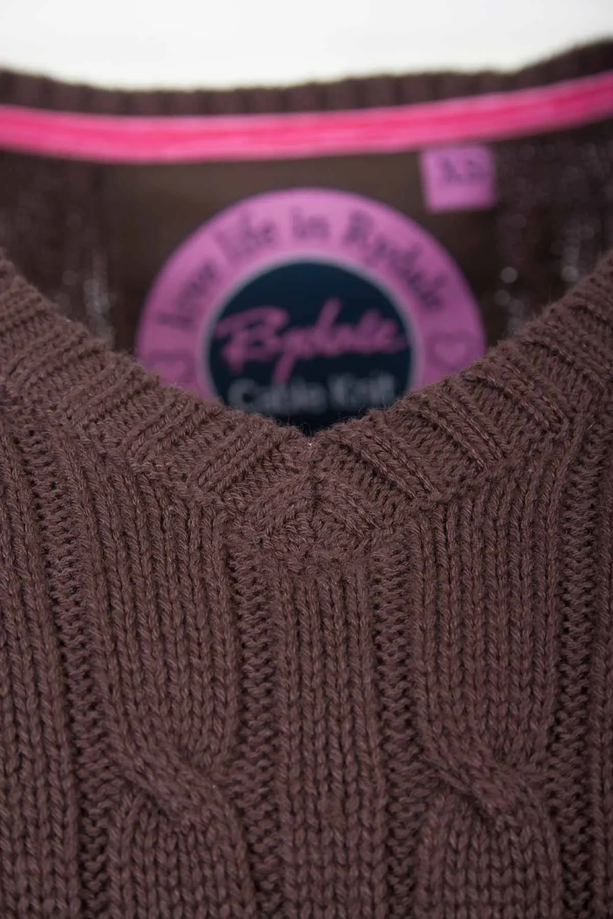 Ladies Cable Knit V Neck Jumper