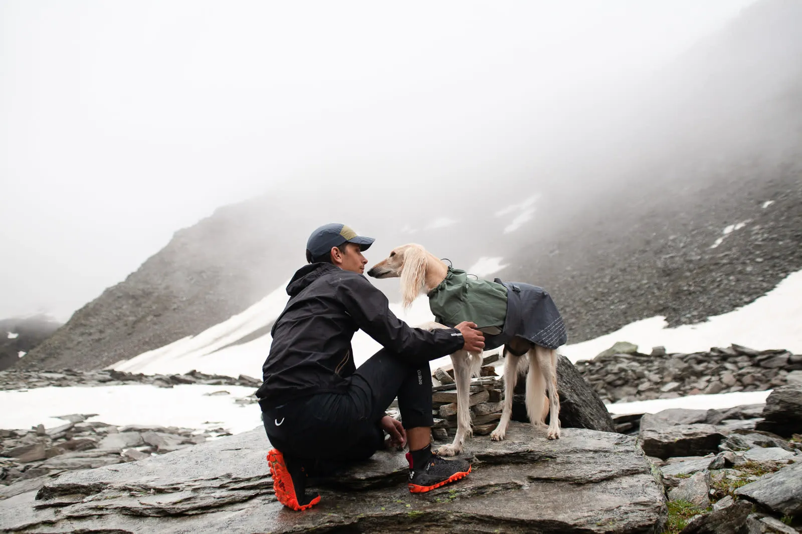 Non-stop Dogwear Fjord Raincoat - Small Sizes Grey | Buy Non-stop Dogwear Fjord Raincoat - Small Sizes Grey here | Outnorth
