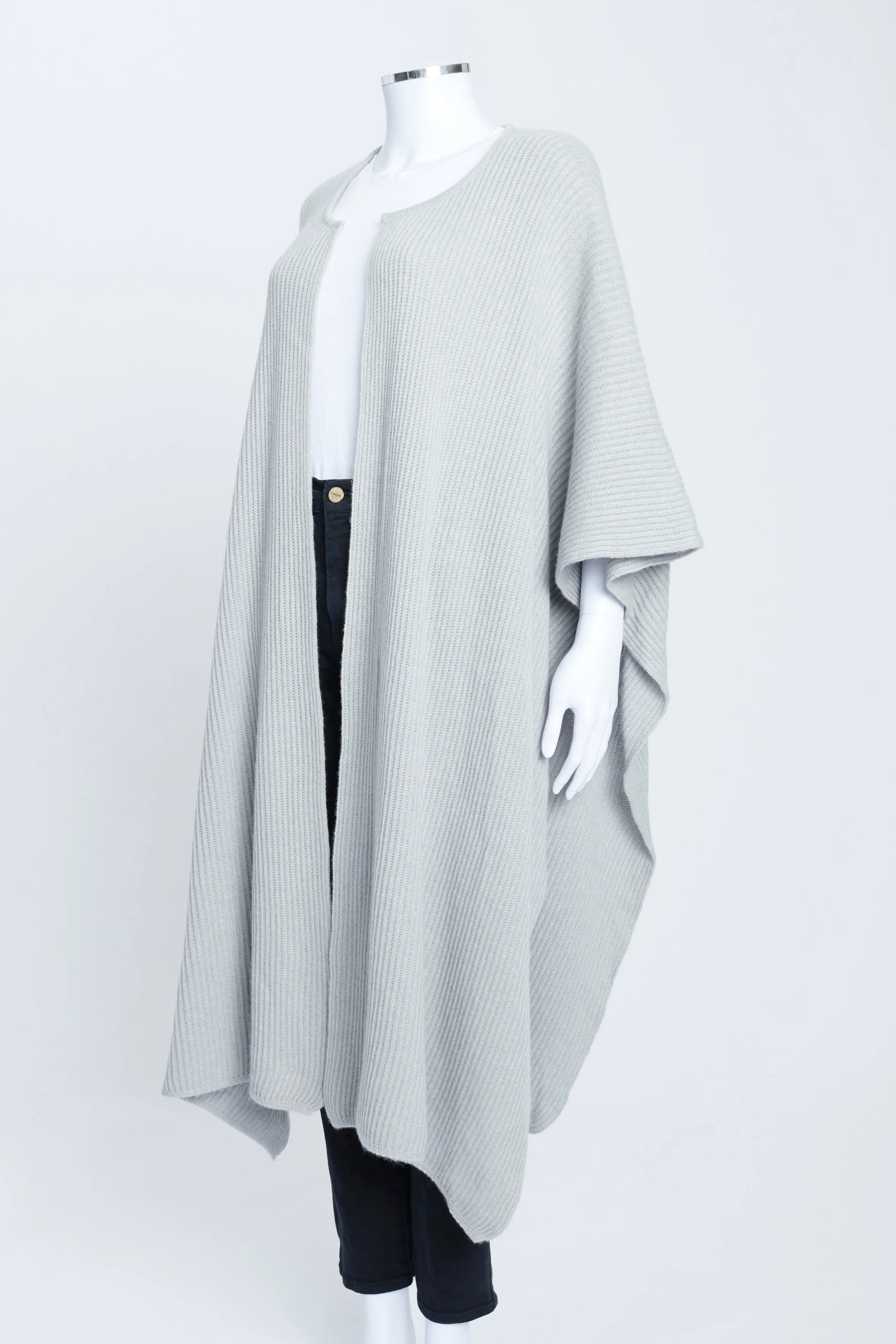 Pale Grey Cashmere Preowned Poncho