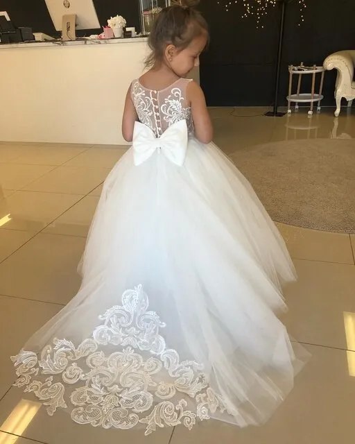 Vintage Buttons Bow Tulle Lace Wedding Party Girl Dress Train First Communion Gown