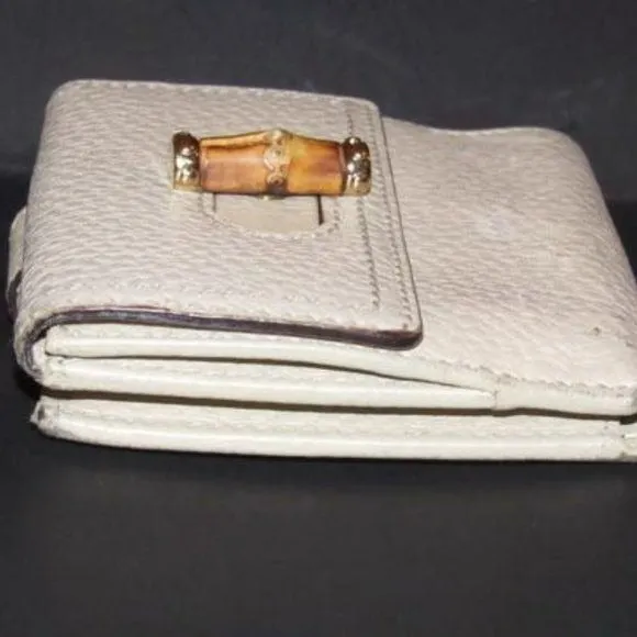 Vintage Gucci Ivory Pebbled Bi-fold Bamboo Accent