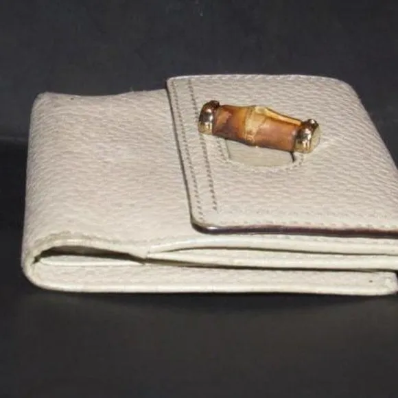 Vintage Gucci Ivory Pebbled Bi-fold Bamboo Accent